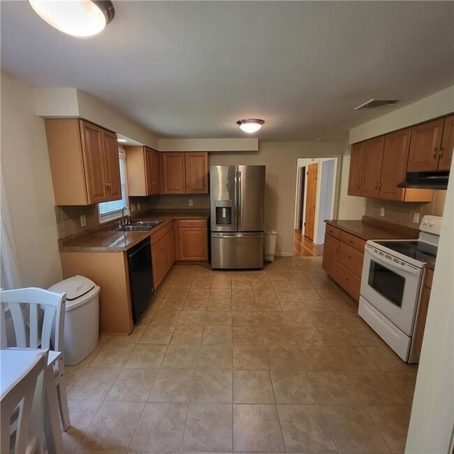 Photo - 72 Blueberry Dr