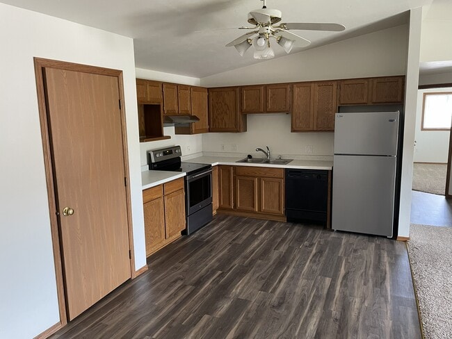 Crown Suites