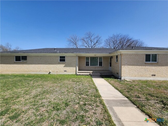 Building Photo - 1700 Estelle Ave Rental