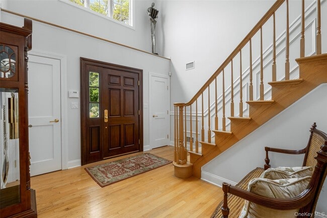 525 Carroll Ave