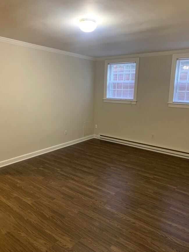 Photo - 807 W End Blvd Apartamento Unidad C-1