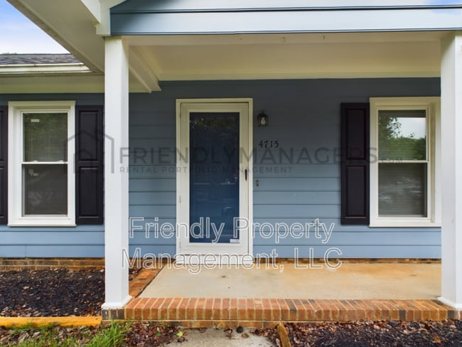 Photo - 4715 Eagle Rock Rd