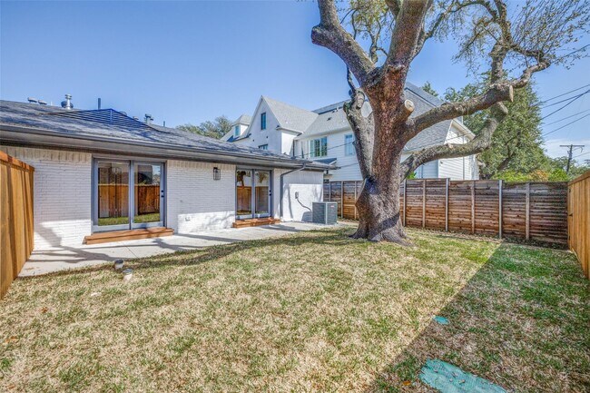 Building Photo - 3513 Northwest Pkwy