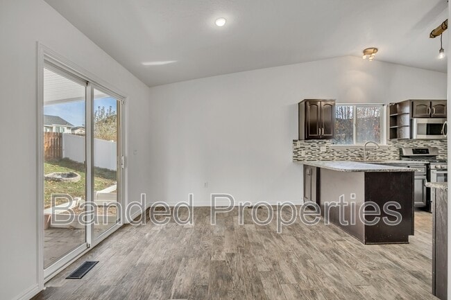 Photo - 2052 S Jenny Ln W