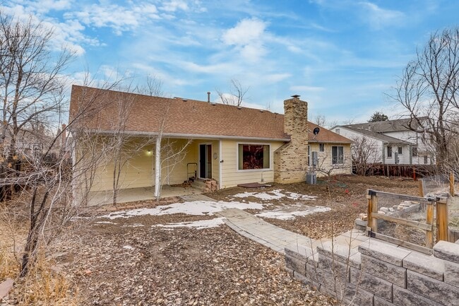 3149 N Oak Cir