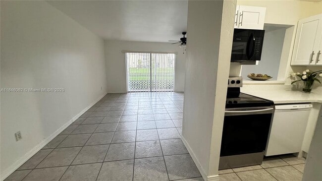 Photo - 10389 N Kendall Dr Unit S2