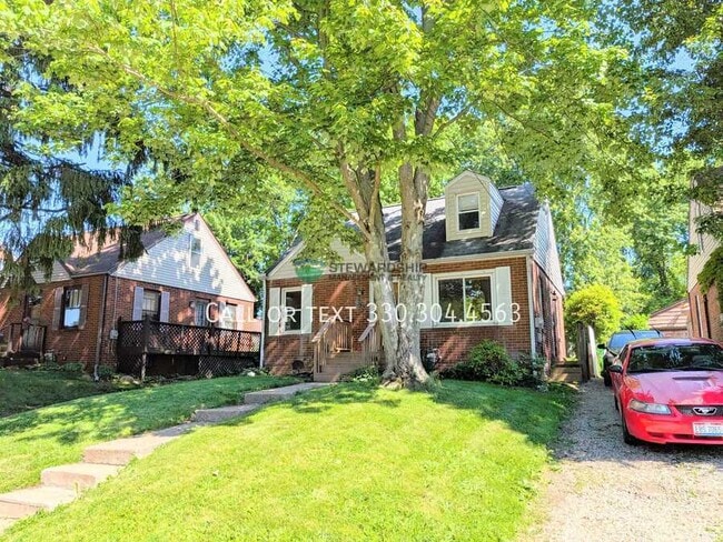 Photo - 1512 Forest Ave SE