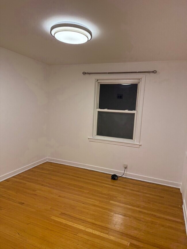 Photo - 8115 Kilpatrick Ave