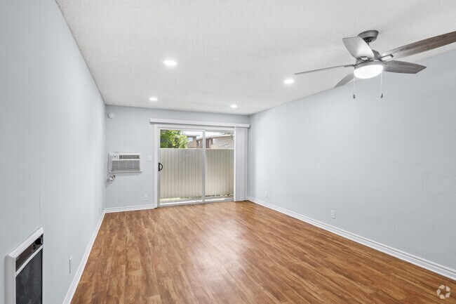 1 dormitorio, 1 baño - 621 pies cuadrados - Sala de estar