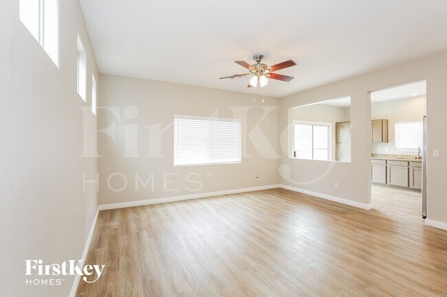 Photo - 624 E Brown Breeches Ave