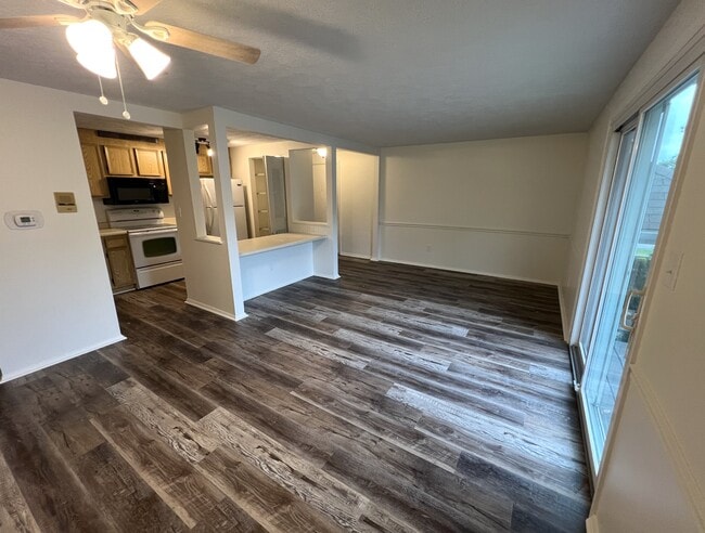Building Photo - 1630 Jefferson Ridge Dr Rental