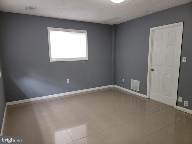 Photo - 6706 Blacklog St