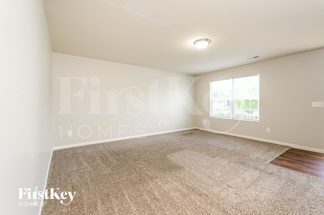Photo - 108 Bedrock Ct