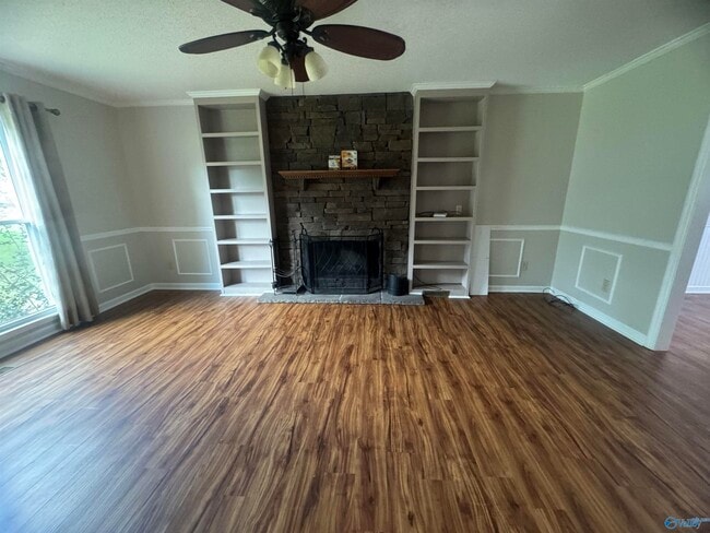 Photo - 915 Highland Dr