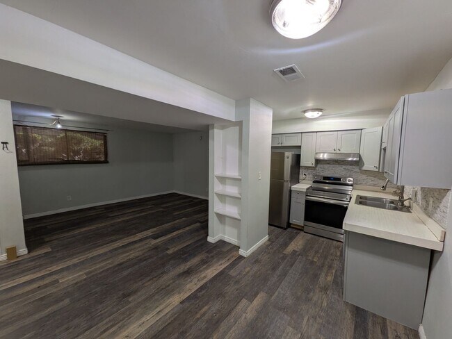 Photo - Updated Cute studio living