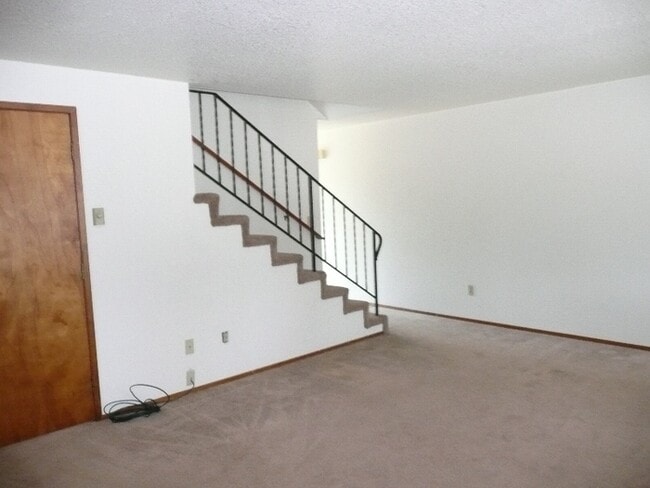Photo - Cute 2 Bedroom Townhouse In Spanaway!!