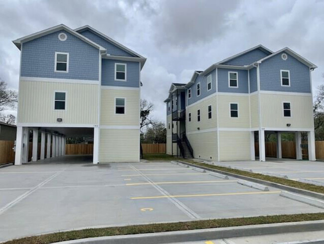 The outside of the buildings. - 142 W 5th St Apartments Unit B