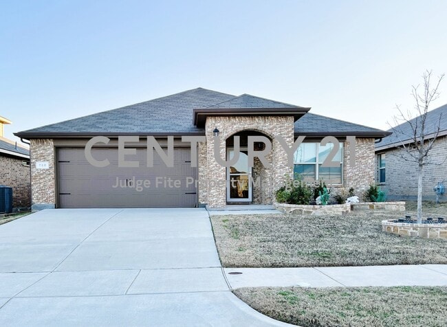 Well Maintained 3/2/2 in Crowley For Rent! - Well Maintained 3/2/2 in Crowley For Rent! House
