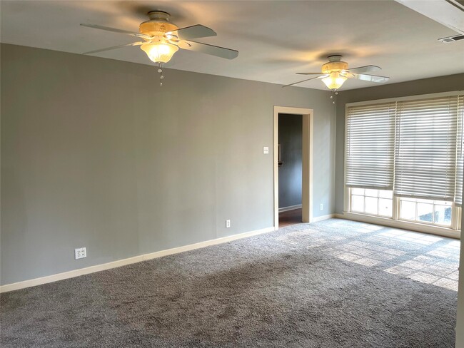 Photo - 3326 Triplett St