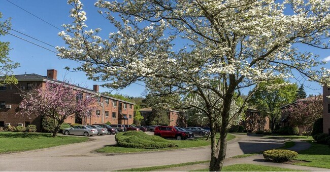 Photo - Renovated 1-Bed H & HW + Parking * Newton Riverside MBTA GL-D