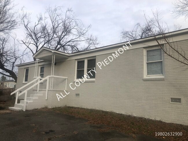 Photo - 1028 Rodey Ave