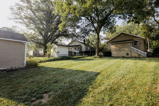 Photo - 209 Mill St