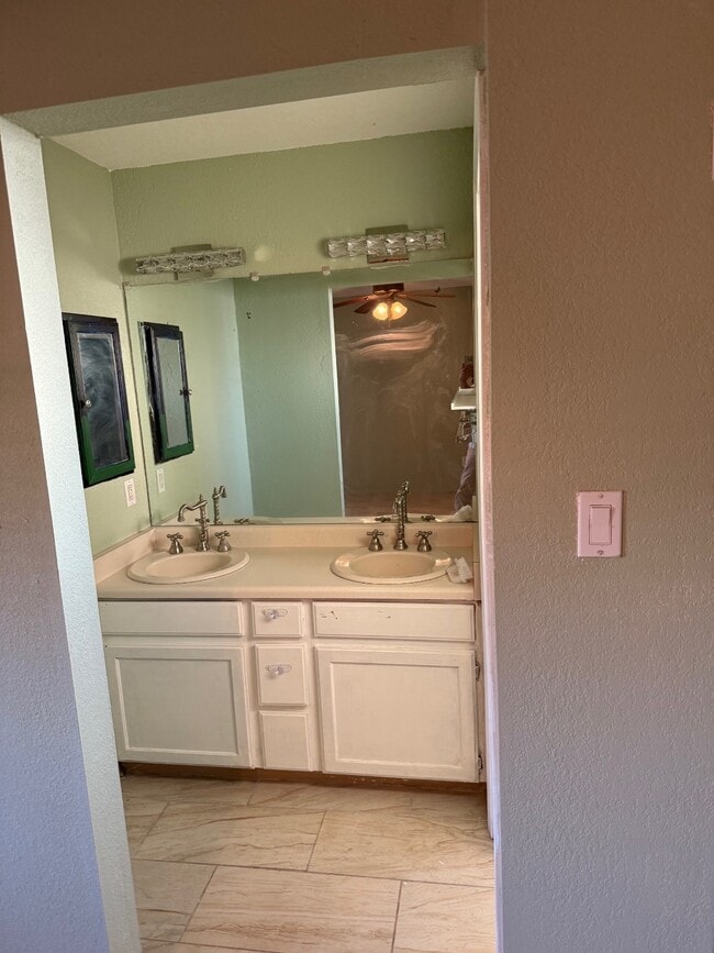 Photo - 2668 W 12th Pl