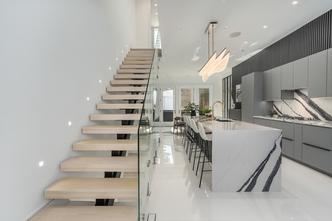 Photo - 1604 13th St NW