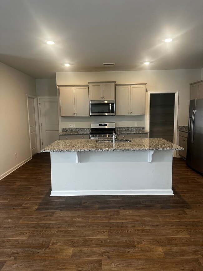 Photo - 255 Sweet Cherry Ln