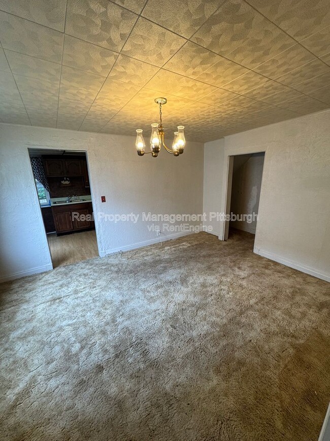 Photo - 2812 Edwards Wy