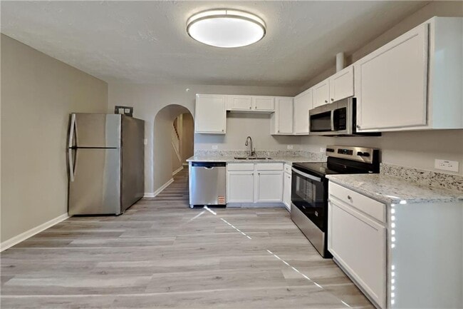 Photo - 1273 Royal Ives Ct SE