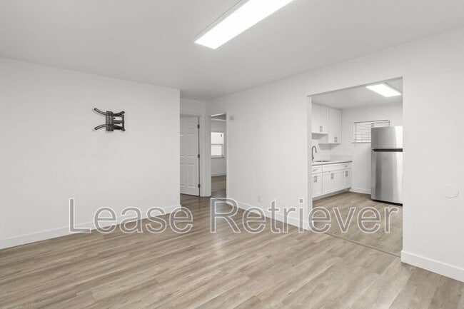 Photo - 135 Pacific Rd