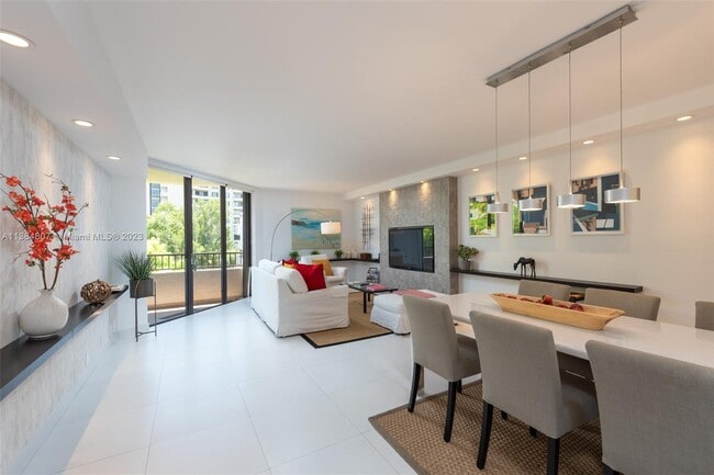 Photo - 121 Crandon Blvd Unit 463