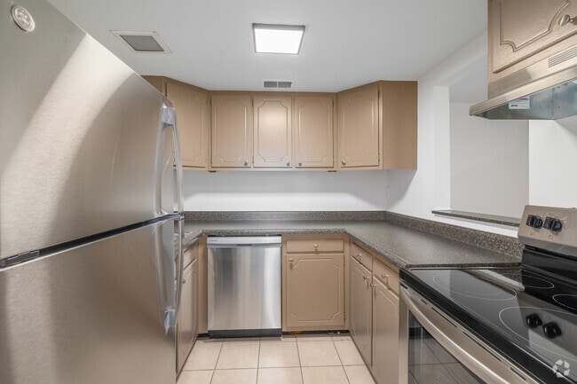 2BR , 1BA - 1,073SF - Kitchen