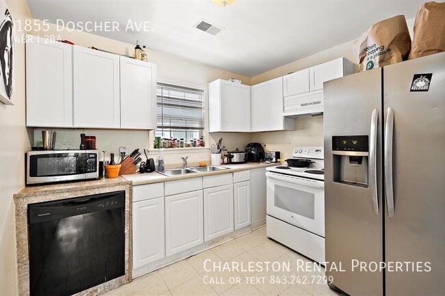 Photo - 1855 Doscher Ave