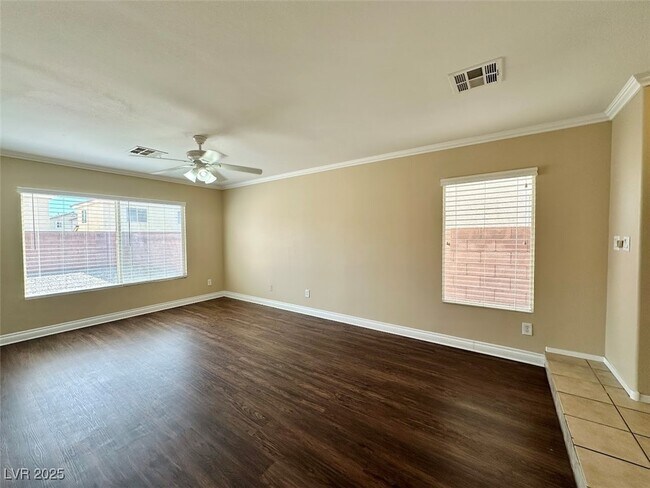 Photo - 7576 Jacaranda Leaf St