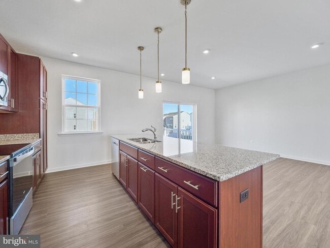 Photo - 92 Stafford Pl