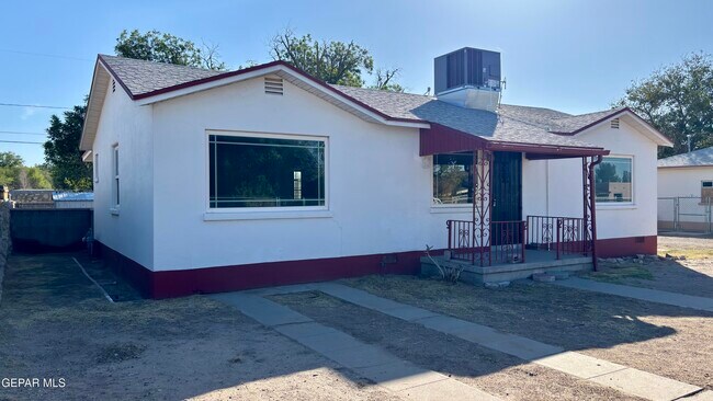 Photo - 8033 Carpenter Dr
