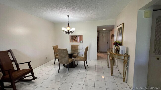Building Photo - 7911 Southgate Blvd Unit B2