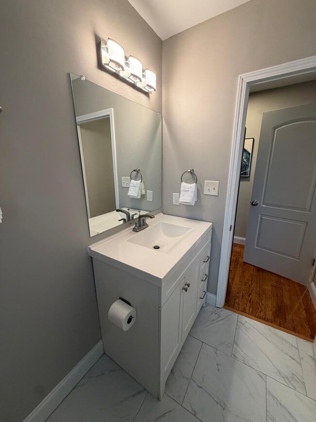 Photo - 6913 Etzel Ave Unit SI ID1496954P