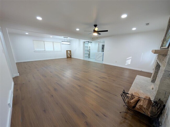 Photo - 3500 Bella Vista Dr