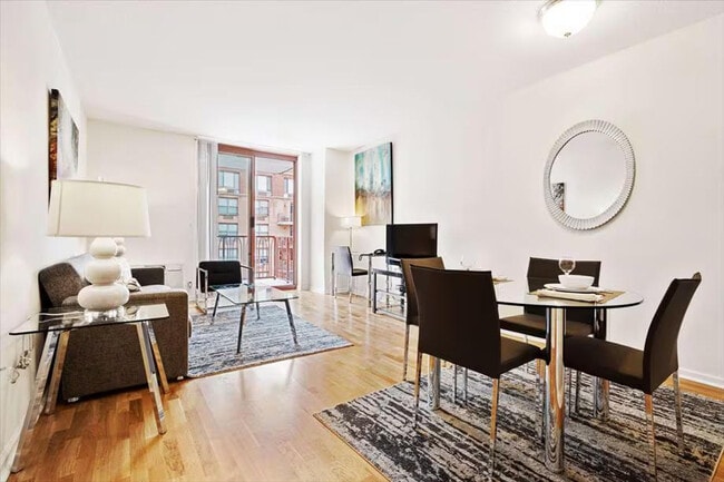 Photo - 330 River St Unidad SI ID1055556P