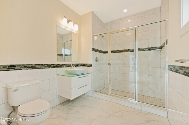 Photo - 700 Bangs Ave Unit 302