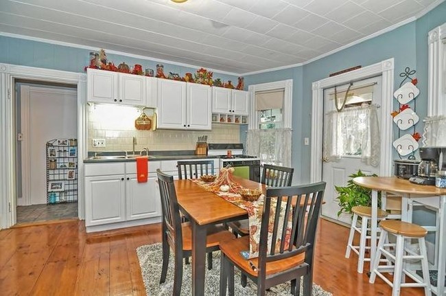 Photo - 25 Saunders St Unit 25F