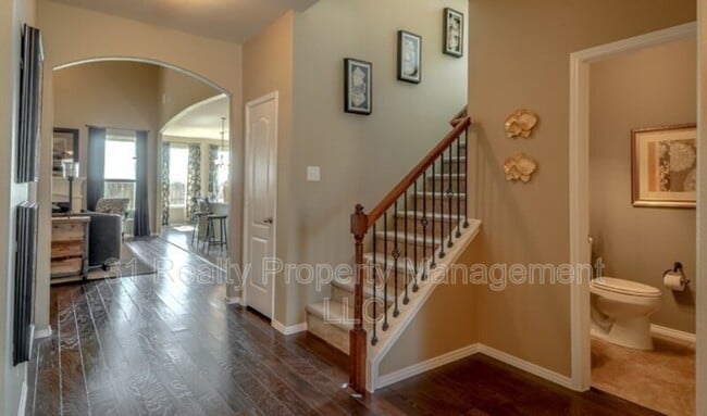 Photo - 917 Swan Ridge Dr