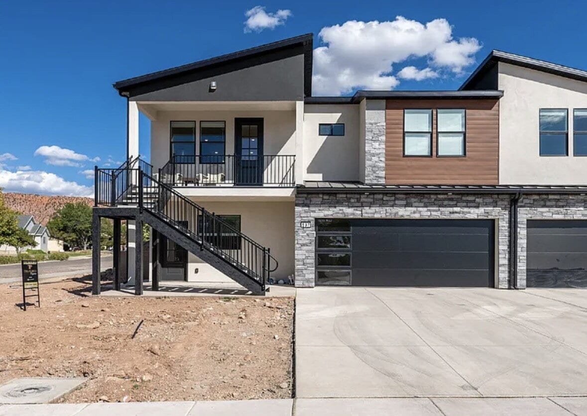 Private room with shared bathroom in a brand new townhome at Lavista Hillside Charm centrally loc... - Private room with shared bathroom in a brand new townhome at Lavista Hillside Charm centrally loc...