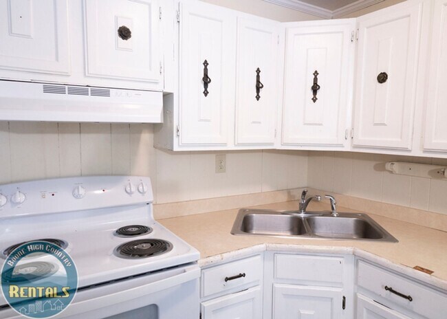 Photo - 160 Evening Shade Dr Unit 160 Evening Shade Lower