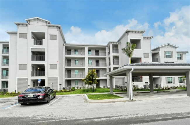 Building Photo - 12180 Wellen Golf St Unit 405 Rental