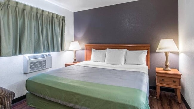 Photo - Siegel Select Houston