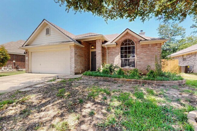 Photo - 2508 Willow Way